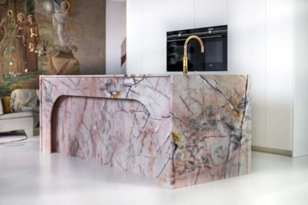 Cristallo Cosmopolitan Kitchen 2